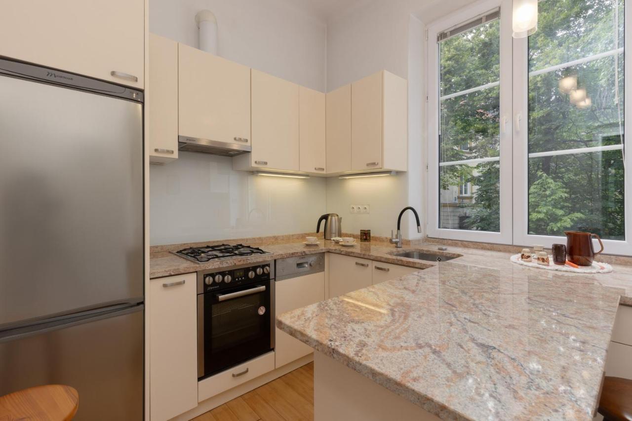 Warsaw New Town Square Apartment For 5 Guests By Noclegi Renters Buitenkant foto