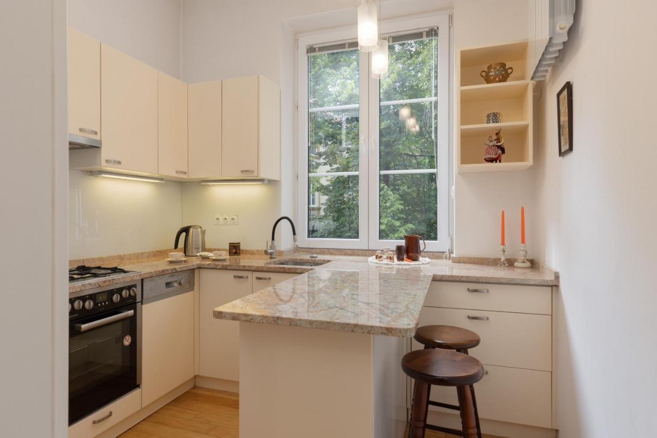 Warsaw New Town Square Apartment For 5 Guests By Noclegi Renters Buitenkant foto