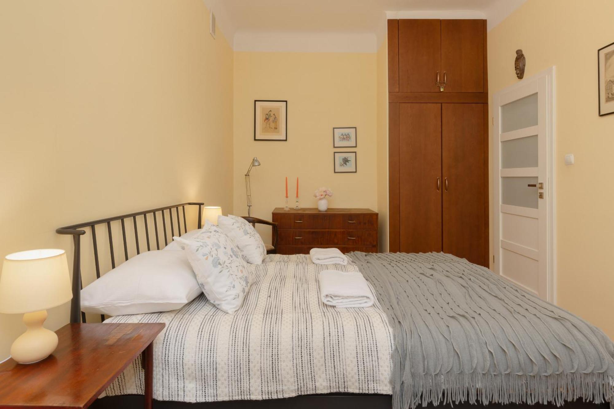 Warsaw New Town Square Apartment For 5 Guests By Noclegi Renters Buitenkant foto