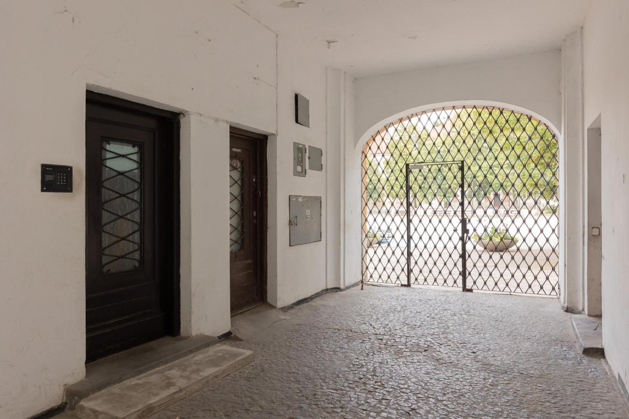 Warsaw New Town Square Apartment For 5 Guests By Noclegi Renters Buitenkant foto